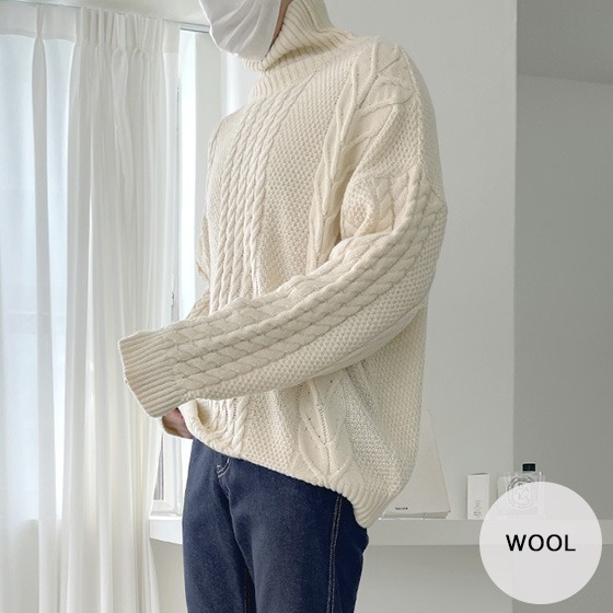 [wool] 케이블 꽈배기 목폴라니트